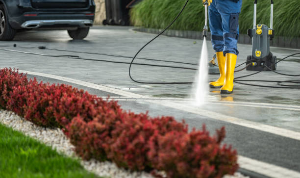 Post-Construction Pressure Washing in Deschutes River Woods, OR